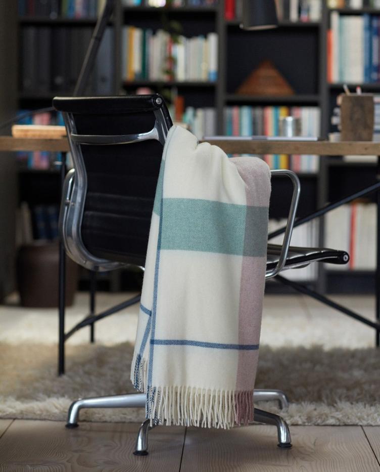 Checked Recycled Wool Throw 130x170