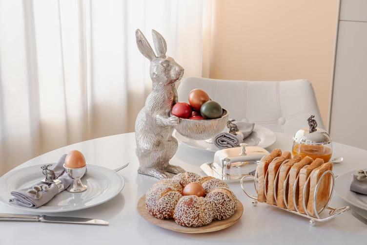 Hase mit Schale Bert (Höhe 32 cm, Ø 12 cm), silberfarben, Aluminium vernickelt - 1