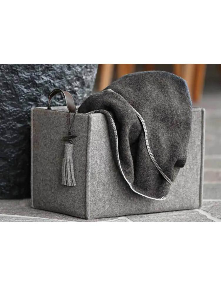 Holzscheithalter aus Wollfilz in 3 Größen - Würfel von Catia Luca 46x26 H32 taupe rectangular